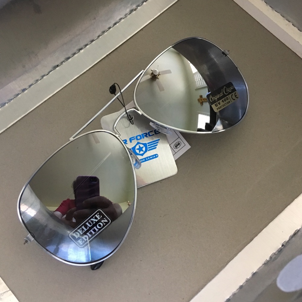 BNWT Aviator Mirror Sunglasses
